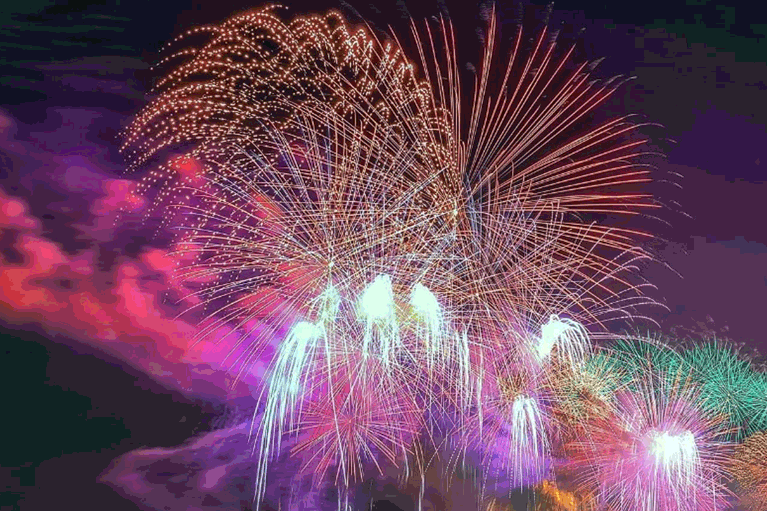 Профессиональная пиротехника ОПТОМ Окуловка  | okulovka.salutsklad.ru