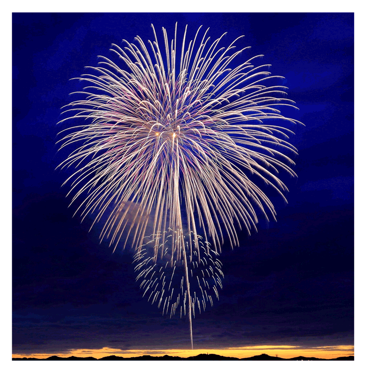 Организация фейерверков на Новый год  Окуловка | okulovka.salutsklad.ru